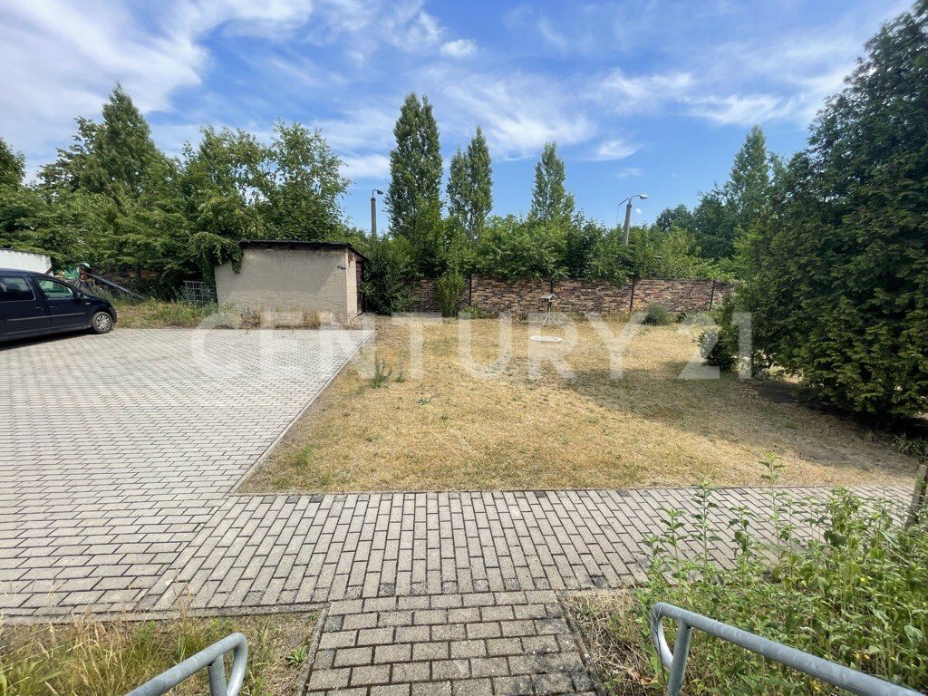 Vier Reihenhäuser stehen zum Verkauf