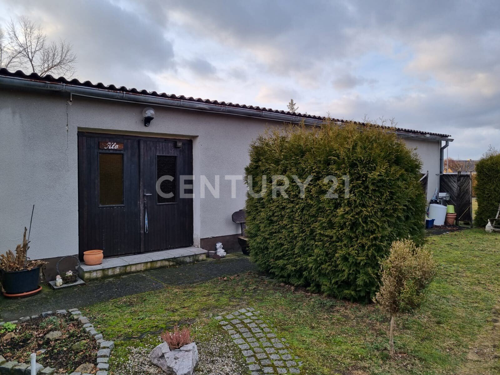 Immobilie mit Potenzial in idyllischer Seenlandschaft