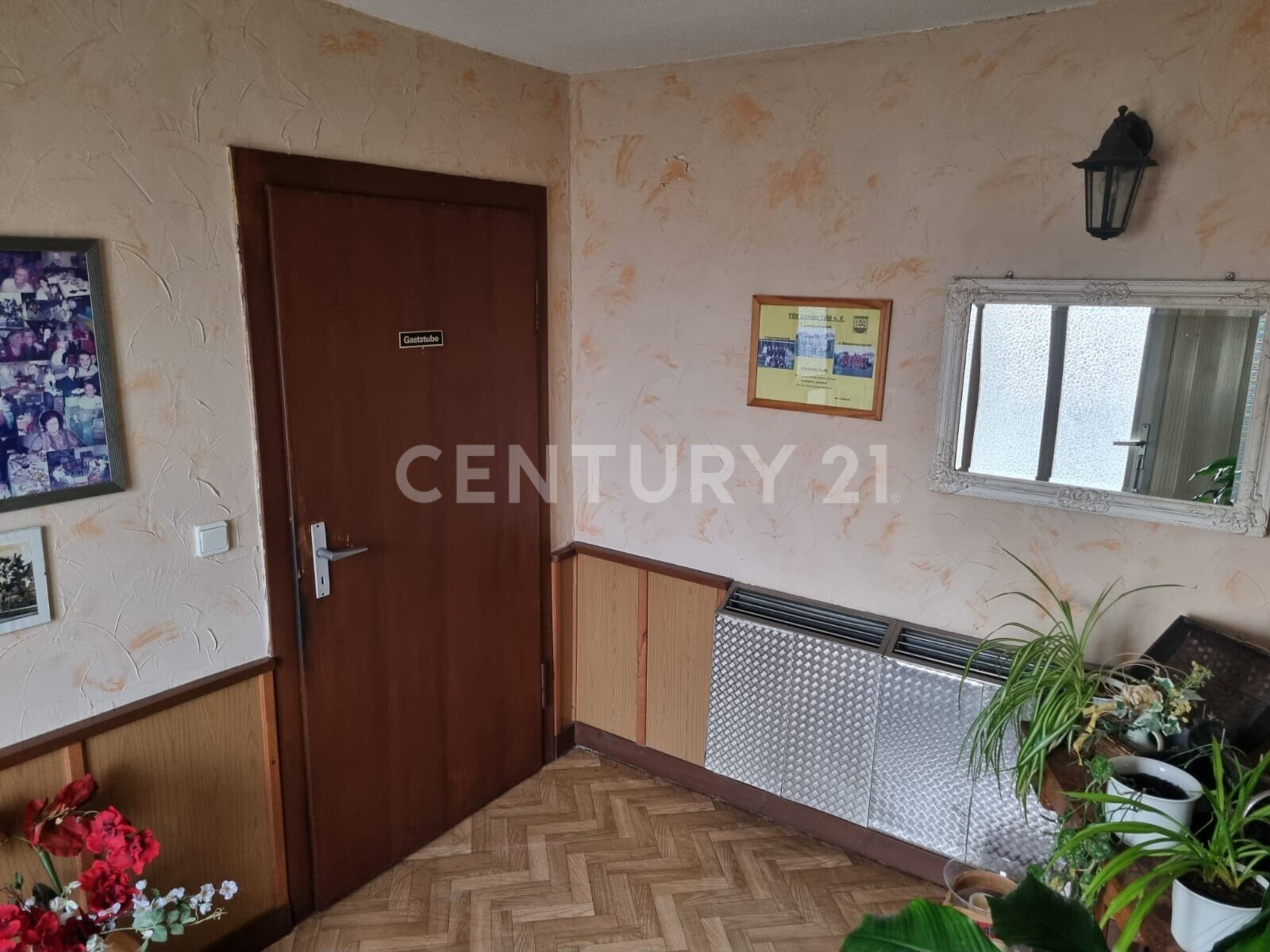 Immobilie mit Potenzial in idyllischer Seenlandschaft