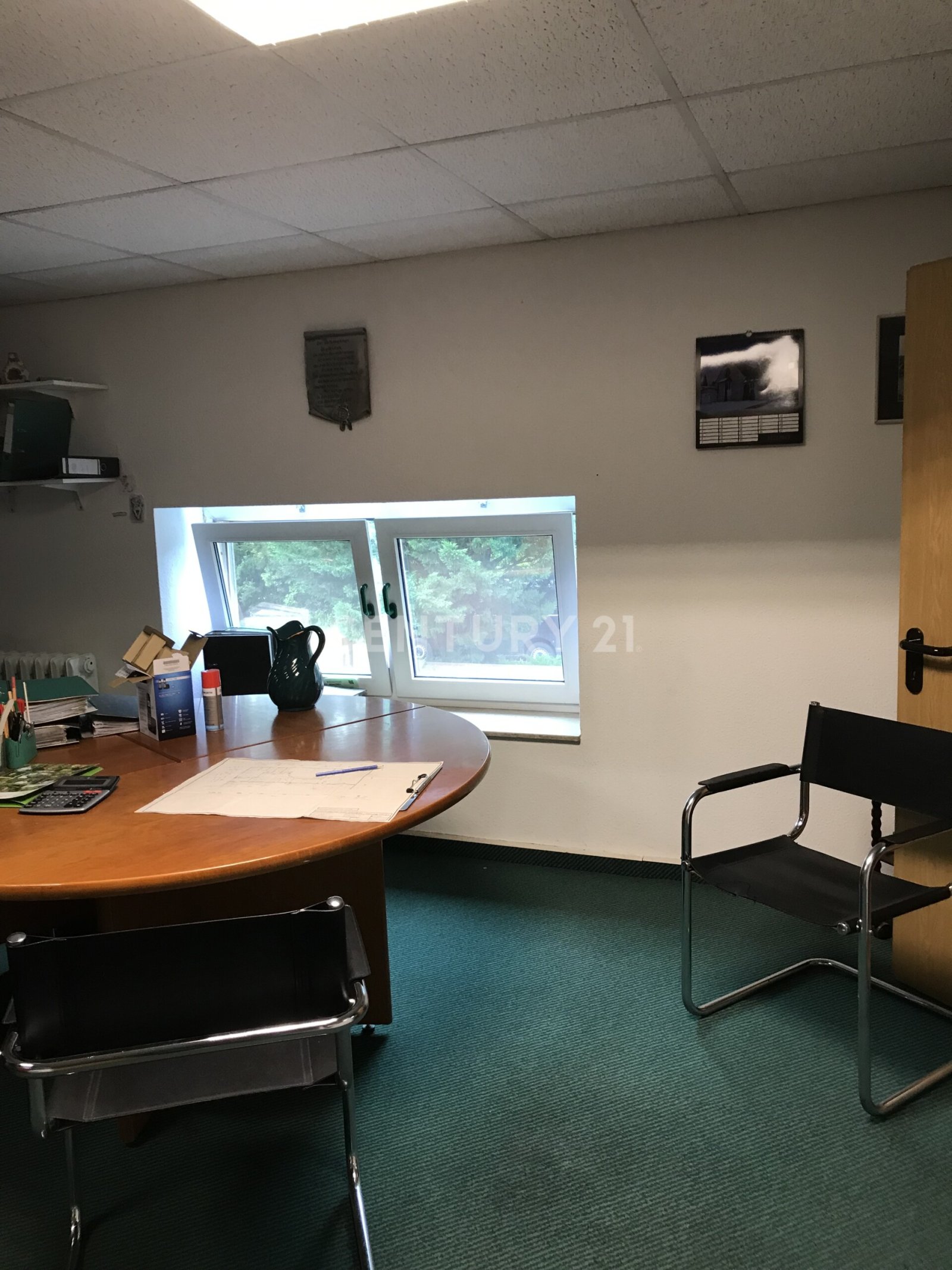 Hallen - Lager - Büro - Freifläche - Bauland - Werkstatt