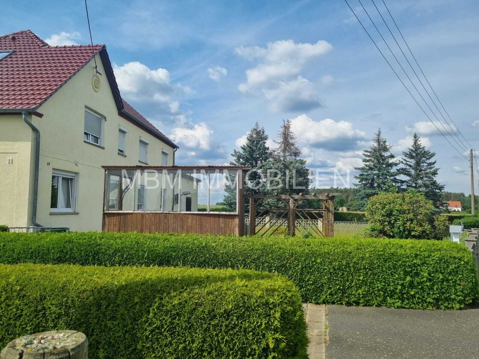 Traumhaftes Grundstück mit Einfamilienhaus in idyllischer Lage