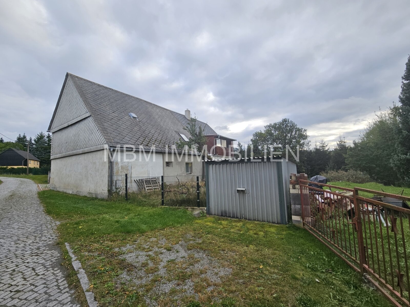 Charmante Immobilie im Ortsteil Tröbigau – Ihr neues Zuhause wartet auf Sie!