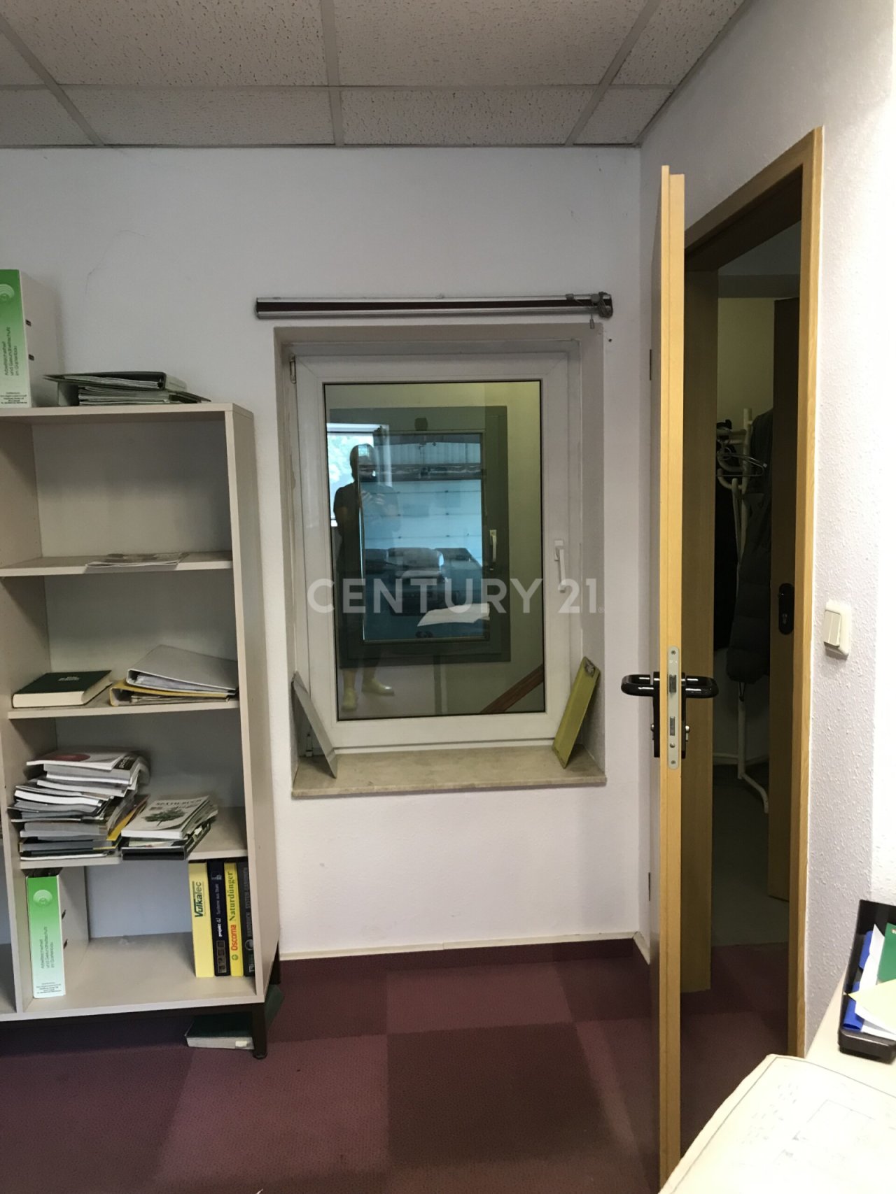 Büroräume (1) Büroräume (1)