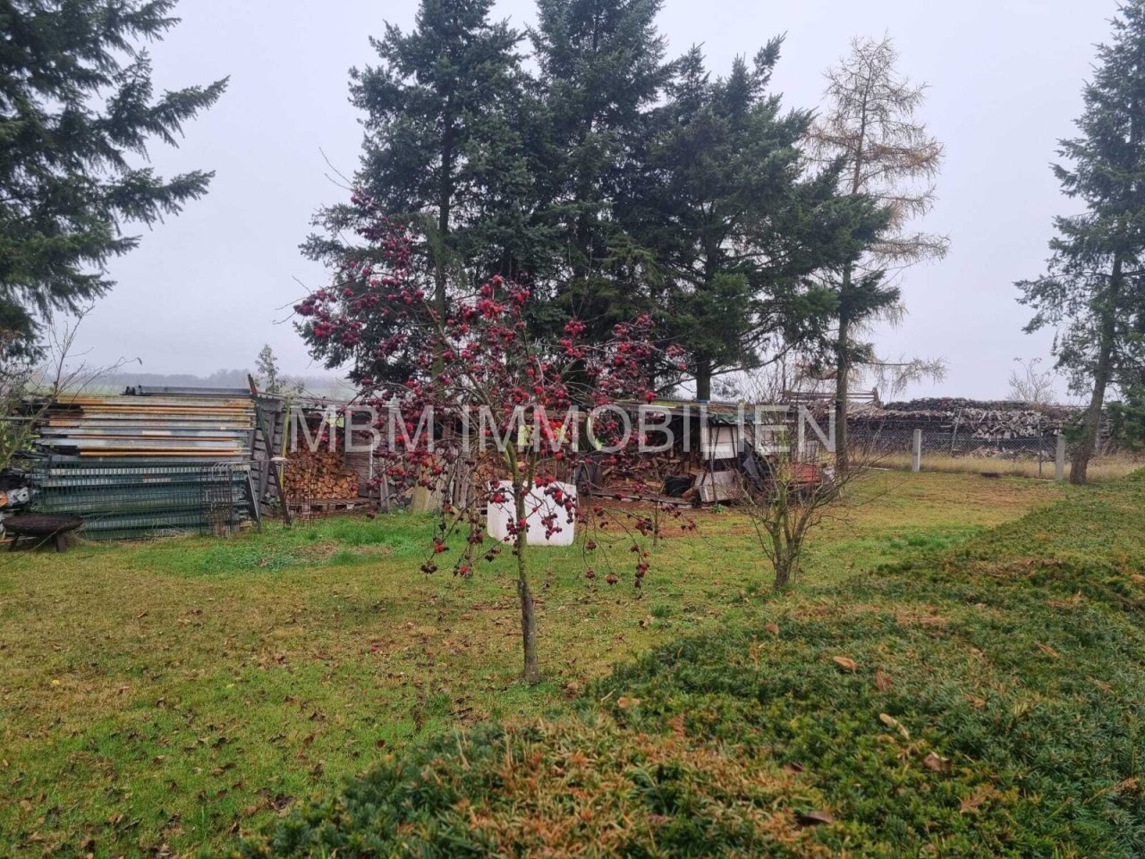 Grundstück Grundstück